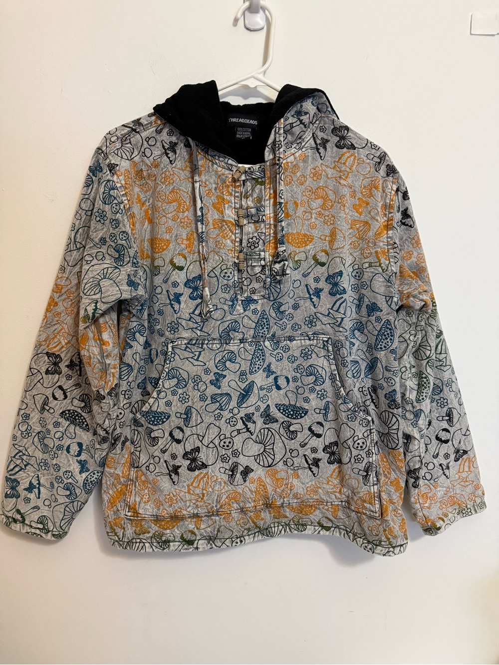 THREADHEADS Tumbling Mushrooms  Fleece-Lined Pullover Hoodie-Medium EUC